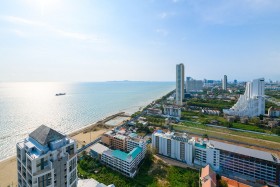 AERAS Beachfront Condominium Pattaya Condo In Jomtien