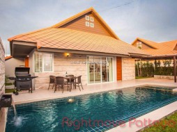 3 Beds House For Rent In East Pattaya - The Ville