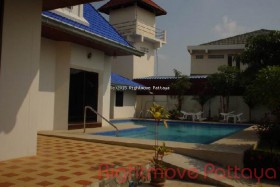 4 Beds House For Sale In East Pattaya - Not In A Village