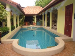 5 Beds House For Sale In East Pattaya - Not In A Village