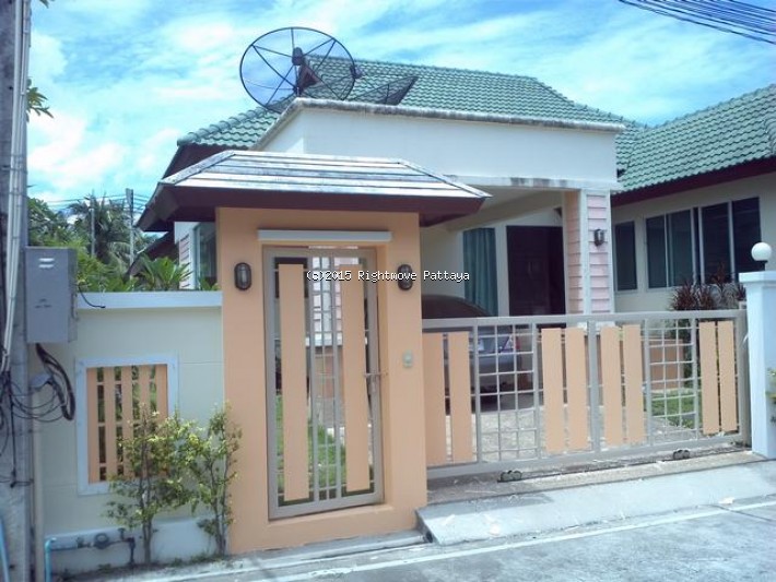3 Bed House For Rent In Banglamung - Pool Villa for rent in East Pattaya