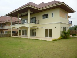 4 Beds House For Sale In Ban Amphur-Not In A Village