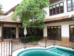 3 Beds House For Rent In Jomtien-Chateau Dale