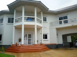 3 Beds House For Rent In East Pattaya - The Avenue