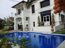 3 Beds House For Rent In East Pattaya - Central Park 5