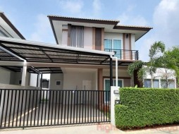 3 Beds House For Sale In East Pattaya-Patta Let