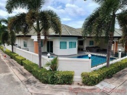 4 Beds House For Sale In East Pattaya