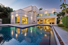 5 Beds House For Rent In East Pattaya - The Vineyards 1