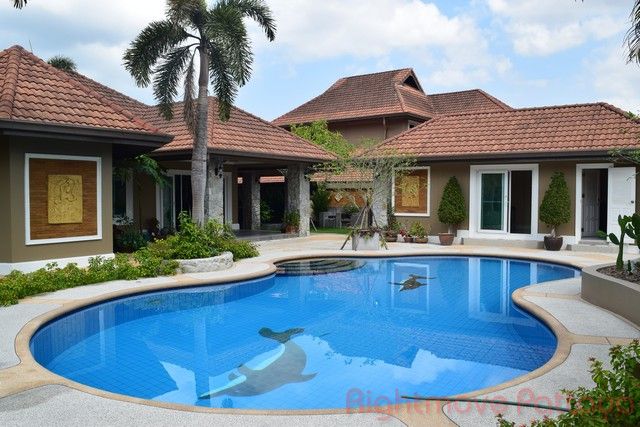 5 Bed House For Sale In East Pattaya - Not In A Village for sale in East Pattaya
