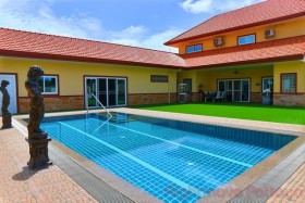 4 Beds House For Sale In East Pattaya-Miami Villas