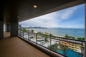 4 Beds Condo For Sale In Central Pattaya - Northshore