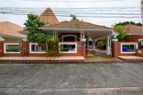 3 Beds House For Sale In Central Pattaya-Pattaya Lagoon