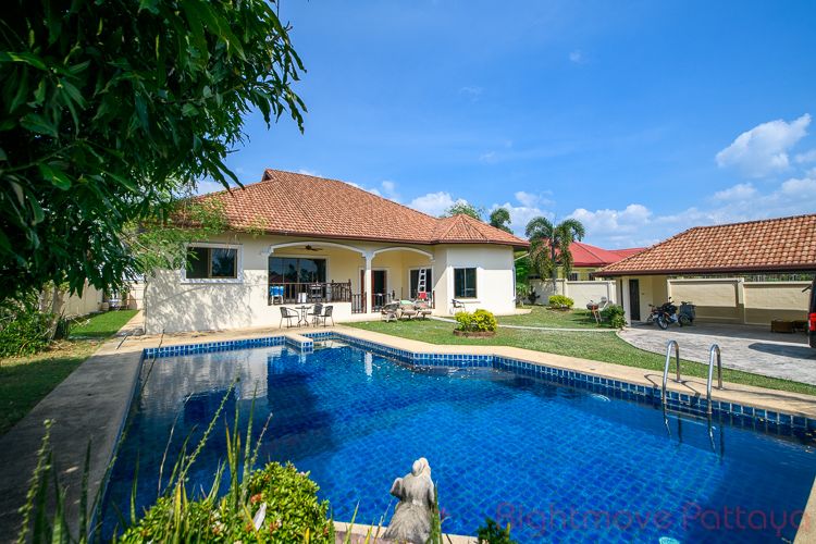 5 Bed House For Sale In East Pattaya for sale in East Pattaya