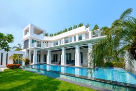 4 Beds House For Sale In Jomtien-Palm Oasis