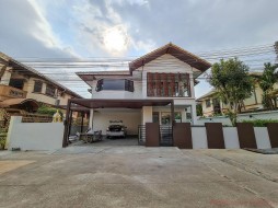 4 Beds House For Sale In East Pattaya - Wantip 2