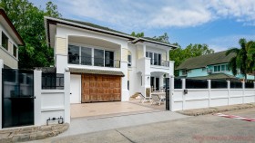 4 Beds House For Sale In East Pattaya - Central Park 5