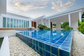 3 Beds House For Sale In Na Jomtien-Baan Talay