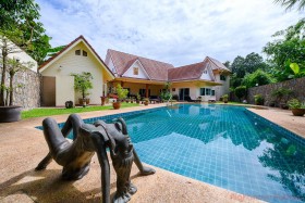 6 Beds House For Sale In Huay Yai-Not In A Village