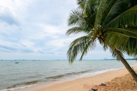 2 Beds House For Sale In Bang Saray-Talay Sawan Beach House