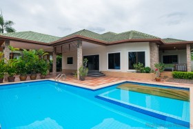 4 Beds House For Rent In East Pattaya-SP 2
