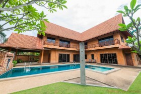 3 Beds House For Rent In East Pattaya-Lanna Villas