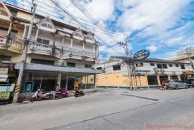6 Beds Commercial For Sale In Central Pattaya