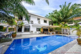 6 Beds House For Rent In Jomtien