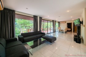 4 Beds House For Rent In Wongamat-Baan Vizcaya