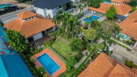 3 Beds House For Sale In East Pattaya-Boss Village