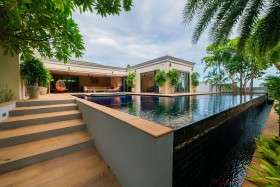 3 Beds House For Sale In East Pattaya - Siam Royal View