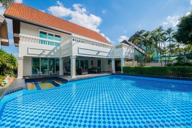 3 Beds House For Sale In North Pattaya-The Boltons