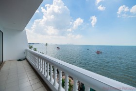 5 Beds House For Sale In North Pattaya