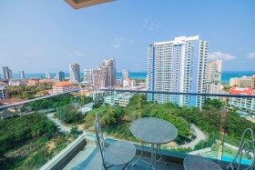 2 Beds Condo For Sale In Pratumnak - The Point