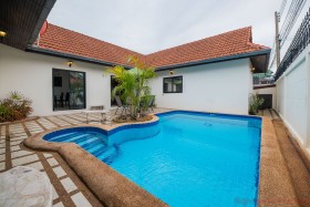 3 Beds House For Sale In East Pattaya-Park View Villa