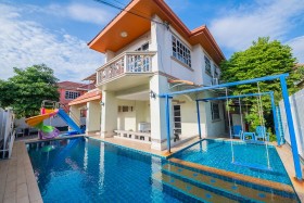 4 Beds House For Rent In Jomtien - View Point