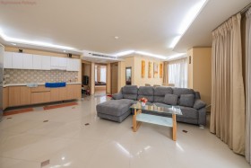 2 Beds Condo For Rent In Central Pattaya