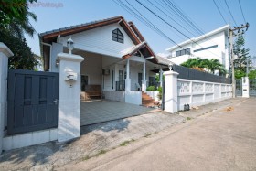 3 Beds House For Rent In East Pattaya - Pattaya Green Ville