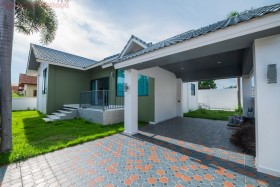 3 Beds House For Sale In East Pattaya - Not In A Village