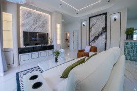 3 Beds House For Sale In East Pattaya-Not In A Village