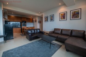 2 Beds Condo For Sale In Pratumnak - Thepthip Mansion