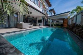 4 Beds House For Sale In Central Pattaya - Zensiri Midtown Villas