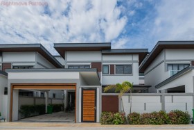3 Beds House For Sale In Central Pattaya-Zensiri Midtown Villas