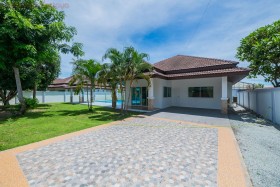 3 Beds House For Sale In Ban Amphur - Unique Villas