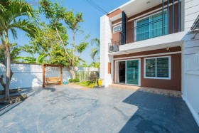 2 Beds House For Sale In Naklua-Not In A Village