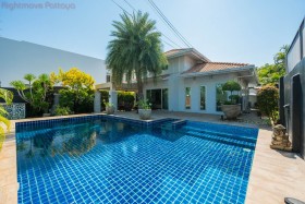 3 Beds House For Sale In Central Pattaya-Pattaya Lagoon