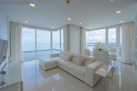 3 Beds Condo For Sale In Bang Saray-Delmare