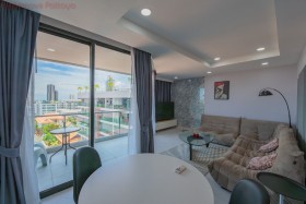 1 Bed Condo For Sale In Pratumnak-Tropicana Pratumnak