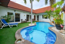 2 Beds House For Sale In East Pattaya - Nirvana Pool Villa 1