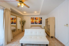Studio Condo For Sale In Pratumnak-Siam Oriental