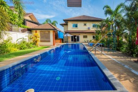 5 Beds House For Sale In East Pattaya - Siam Gardens